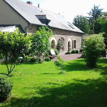 Bed and Breakfast Patis De Cahot Au 108 Bruz Exterior foto